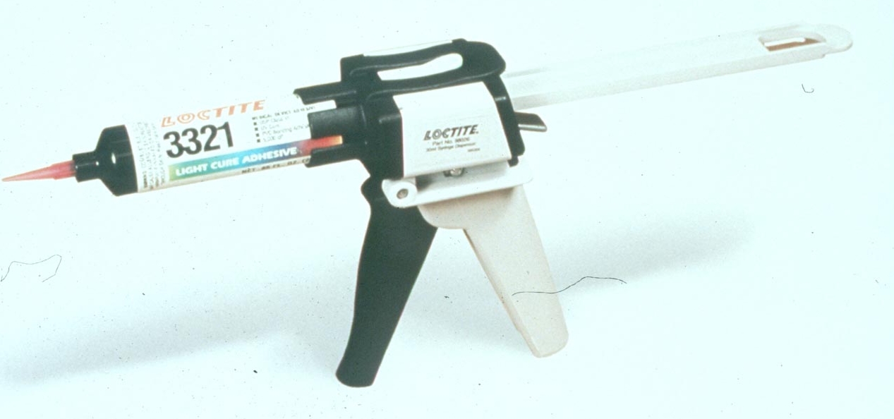 Applicator smoothly dispenses adhesives and sealants.