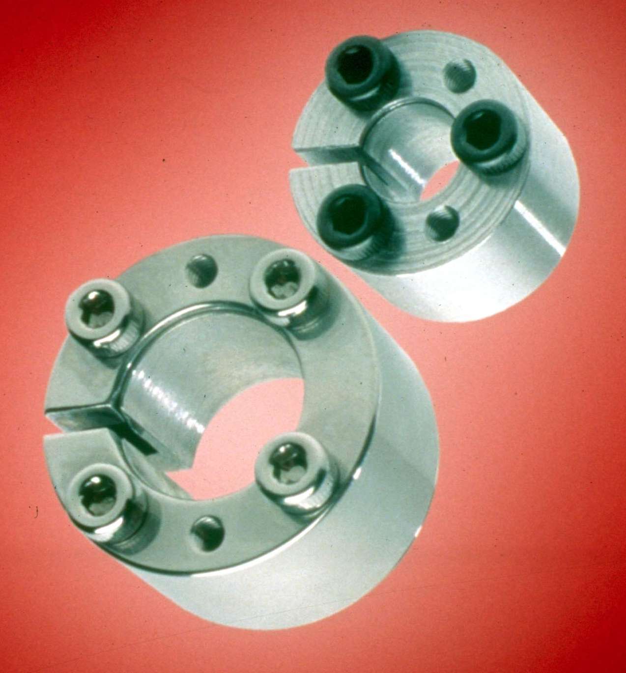 PETER® Drive Components Offers Small Size Keyless Shaft Hub Connections