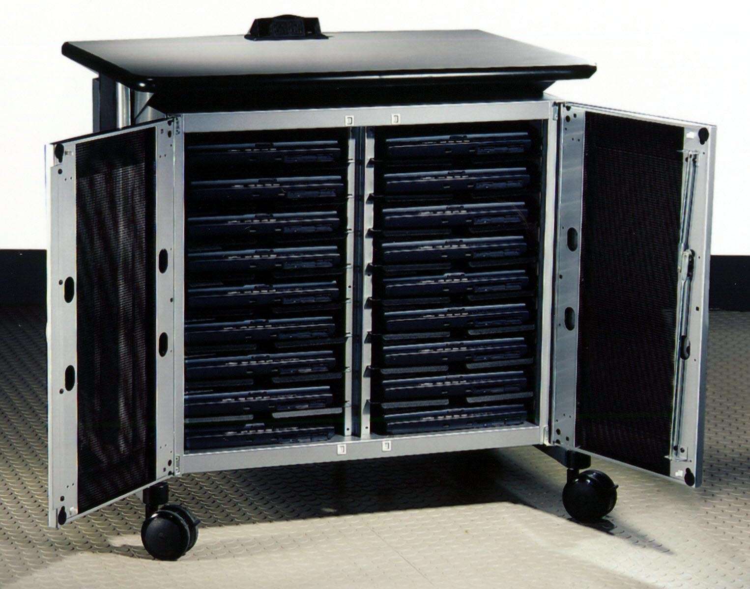 laptop-cart-revolutionizes-training-center-functionality