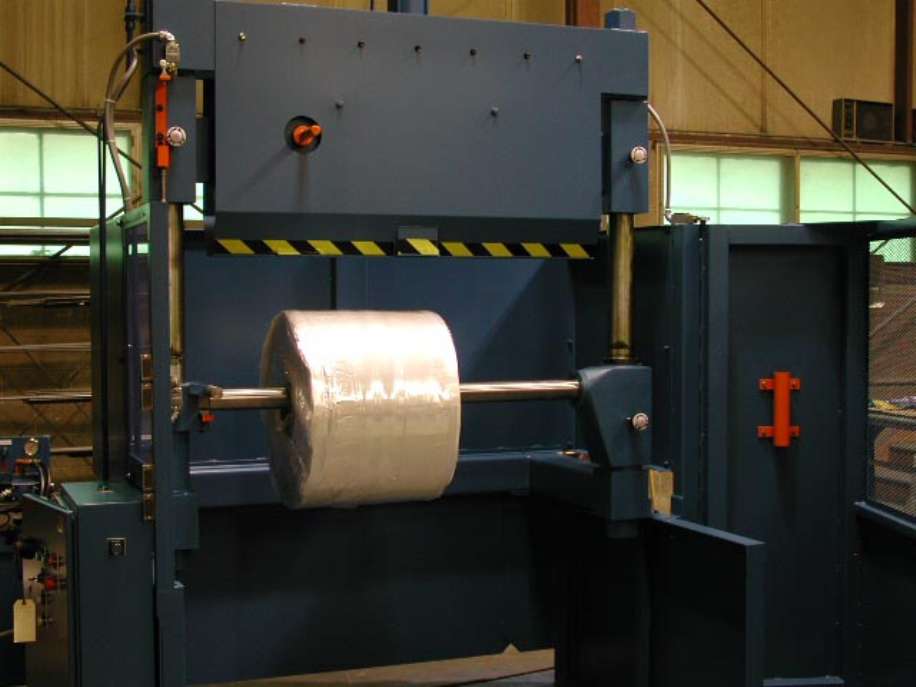 Industrial Equipment Manufacturer Unveils Guillotine Roll Cutter