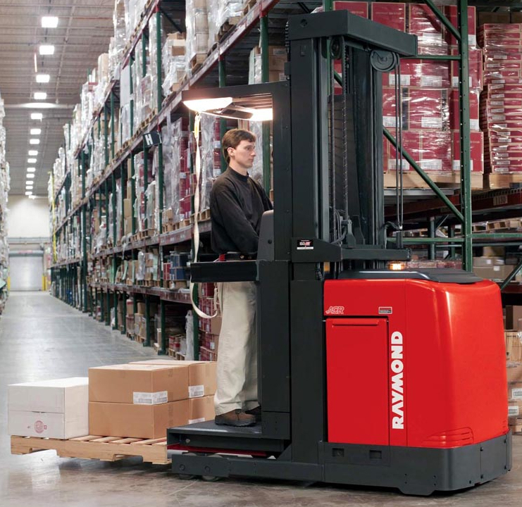 Raymond #39 s New 5000 Series Orderpickers Boost Productivity Reduce Costs