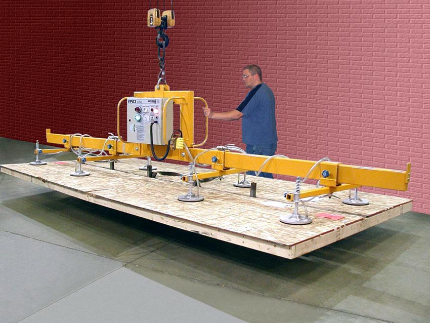 Vacuum Lifter Handles Particleboard And Drywall