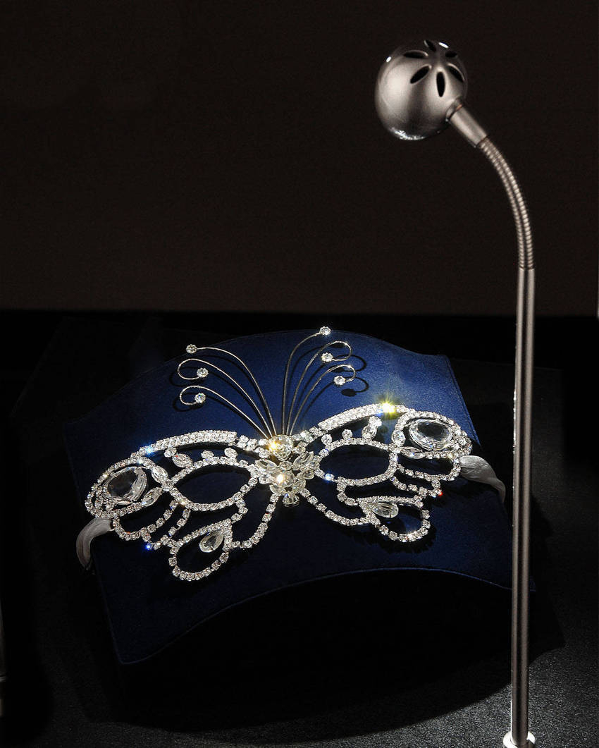 W.A.C Lighting Introduces LEDme(TM) Showcase Lighting Fixtures