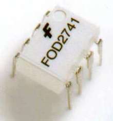 Error Amplifier simplifies offline power conversions.