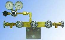 Manifold provides alternative to traditional pipe header.