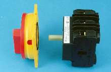 Molded Case Switches are back-of-hand safe.