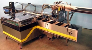 Cartoner offers speeds up to 120 cpm.
