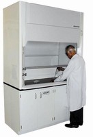 Fume Hood provides minimum turbulence.