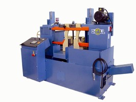 Medium-Duty Band Saw suits metal cutting applications.