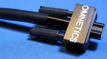 Nano-Miniature Connectors offer tool-free thumbscrew option.