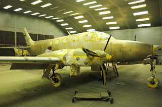 Preparing a plane for repainting. Courtesy of Tejas Aero Services.