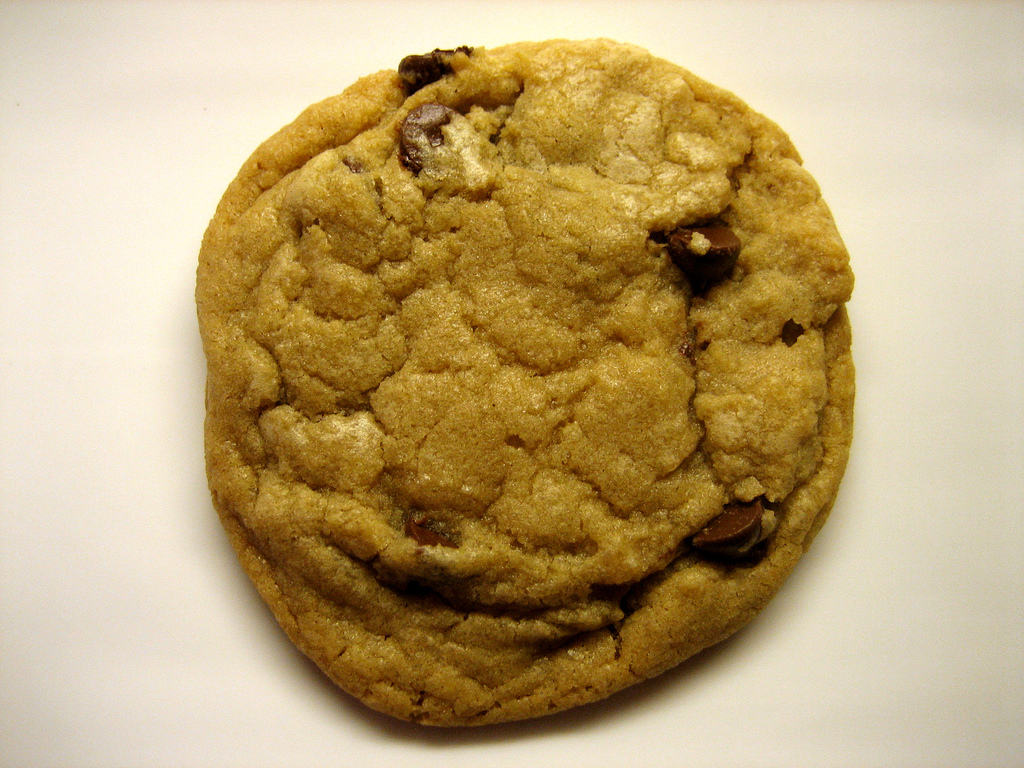Using a cookie and chocolate chips as a metaphor, a Northwest University researcher demonstrates how he has nearly doubled waste heat recovery efficiency. Credit: Robyn Lee.
