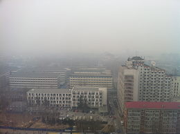 Smog in Beijing. Credit: bfishadow, CC BY 2.0.
