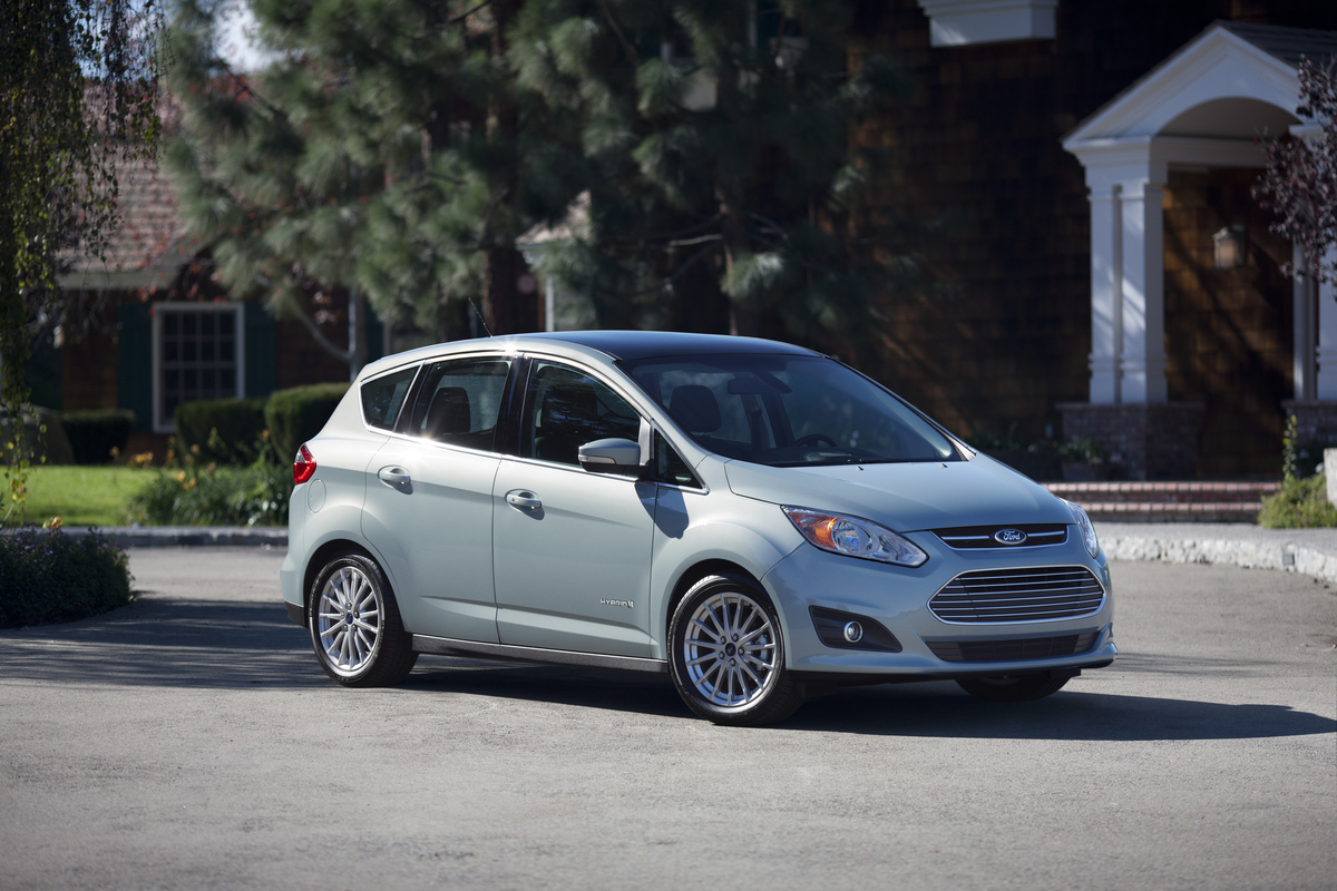 Consumers claim the Ford C-MAX Hybrid is not capable of the advertised 47 mpg. Credit: Ford.