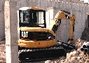 Mini Hydraulic Excavators dig deep, but don’t swing wide.