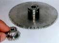 Spur Gears offer Fairloc® hub fastening system.