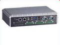 Fanless Embedded System supports triple display interfaces.