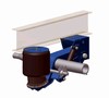 Captured Axle Suspension System provides 25,000 lb capacity.