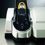 Spectrophotometer Accessory characterizes tiny solid samples.