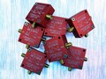 Broadband Amplifier covers 100 MHz to 6 GHz frequency range.