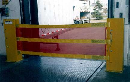Dok-Guardian(TM) SB-5000 Safety Barrier Helps Increase Loading Dock Safety