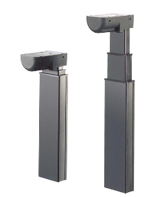 Lifting Columns provide automatic table height adjustment.