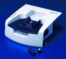 Spectrometer Accessory analyzes solids and powders.