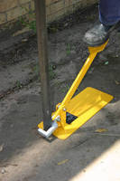 Heavy Duty Post Remover handles large spikes and star pickets.