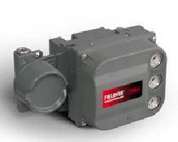 Digital Valve Controller incorporates position transmitter.