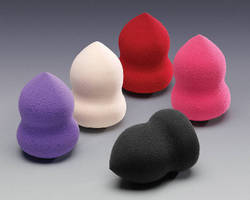 Oblong Blending Sponges come in 5 colors.