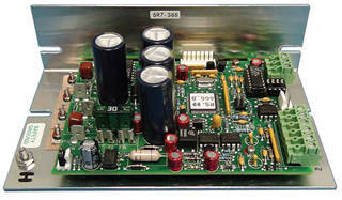Temperature Controller features PC-configurable alarm circuit.
