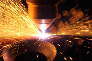 Hypertherm Introduces New Short Torch for Use in 3D Plasma Cutting