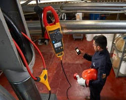 Datalogging/Trending Clamp Meter helps find intermittent faults.