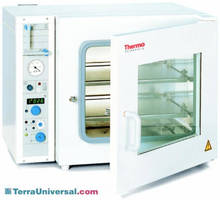 Vacutherm Vacuum Ovens features analog display.