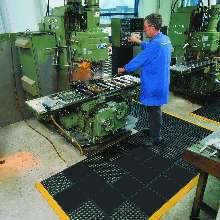 Rubber Mats use configurable ramp system.