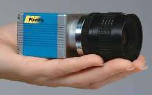Digital CCD Camera offers 1390 x 1024 pixel resolution.