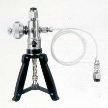 Hydraulic Hand Pump produces pressures up to 10,000 psi.