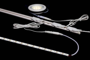 PowerTrack LED System uses TwistLock connectors.