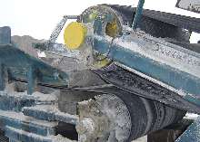 Dual-Drive Pulley System suits bulk conveyor operations.