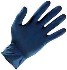 Disposable Nitrile Gloves provide tactile sensitivity.