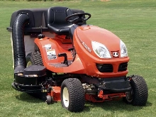 Garden Tractor offers tight turning radius.