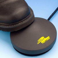 Footswitch has round, ergonomic design.