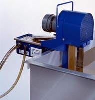 Portable Oil Skimmer features removable trough.