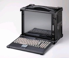 Portable Lunchbox Computer includes full keyboard.