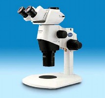 Stereomicroscopes feature zoom range of 16.4:1.