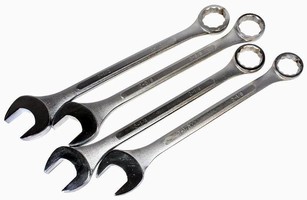Combination Wrenches are available in large sizes.