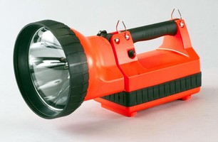 Rechargeable Lantern uses HID Xenon lamp.