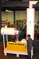 Positive Displacement Vacuum Pumps use large area filters.