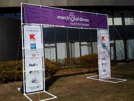 Banner Stand Provides Outdoor Event Visibility