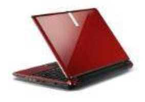Netbook PC includes widescreen display, full-size keyboard.